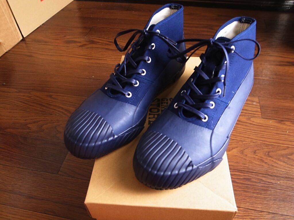 都市生活のための雨用スニーカーがかっこいい！「GS Rain Shoes by MOONSTAR」 Crunchlog